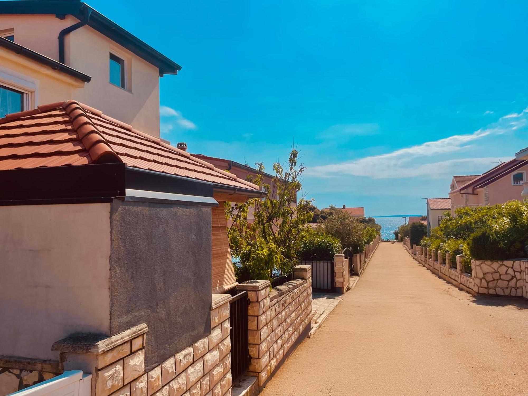 Apartmani Trupeljak マンドレ エクステリア 写真