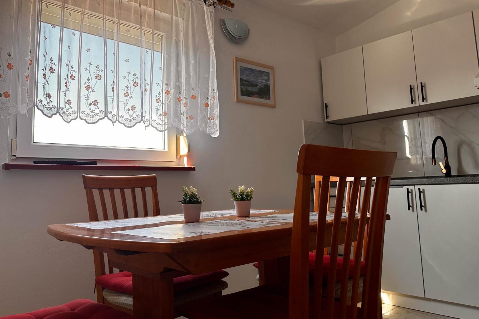 Apartmani Trupeljak マンドレ 部屋 写真