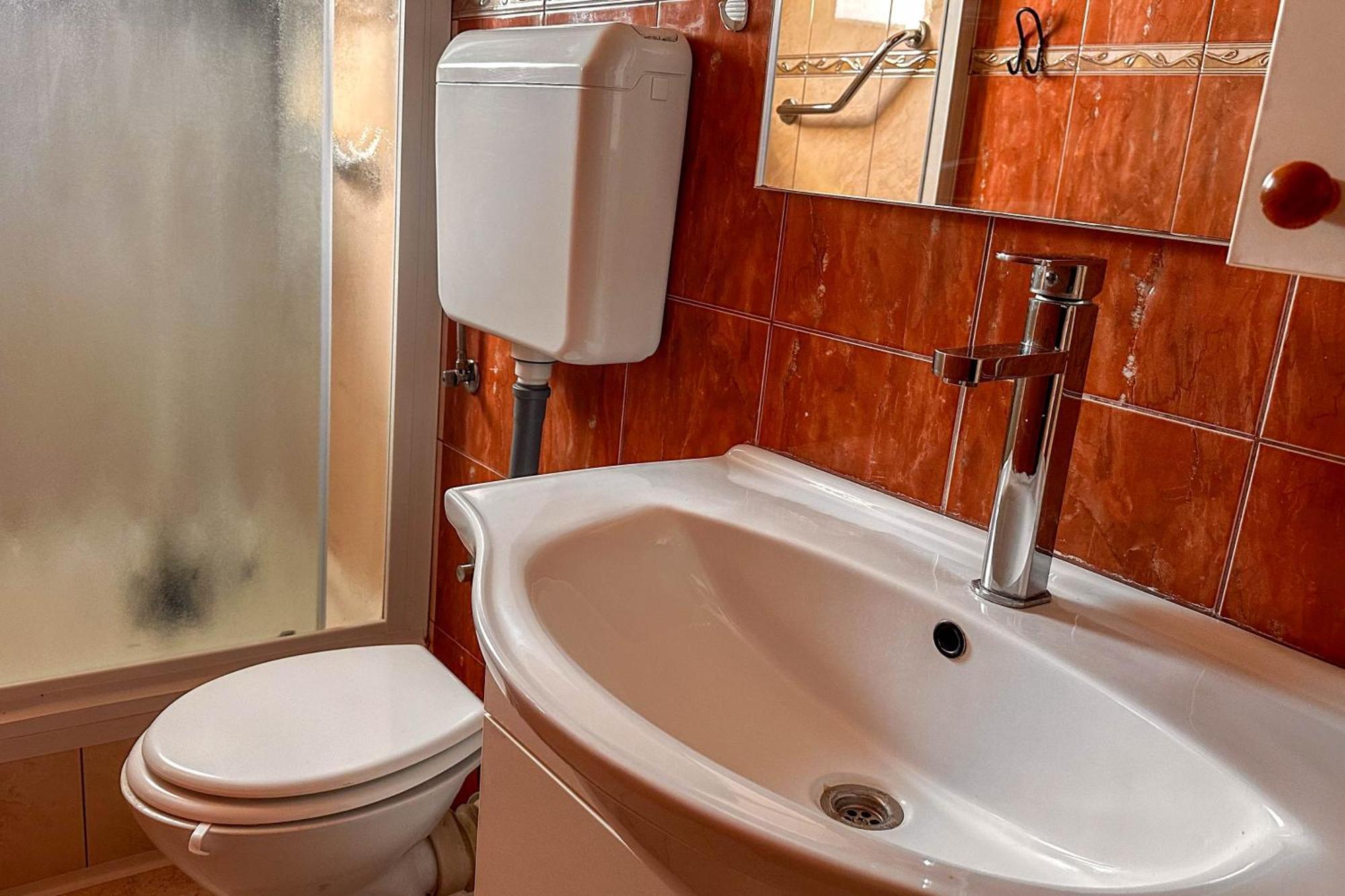 Apartmani Trupeljak マンドレ 部屋 写真