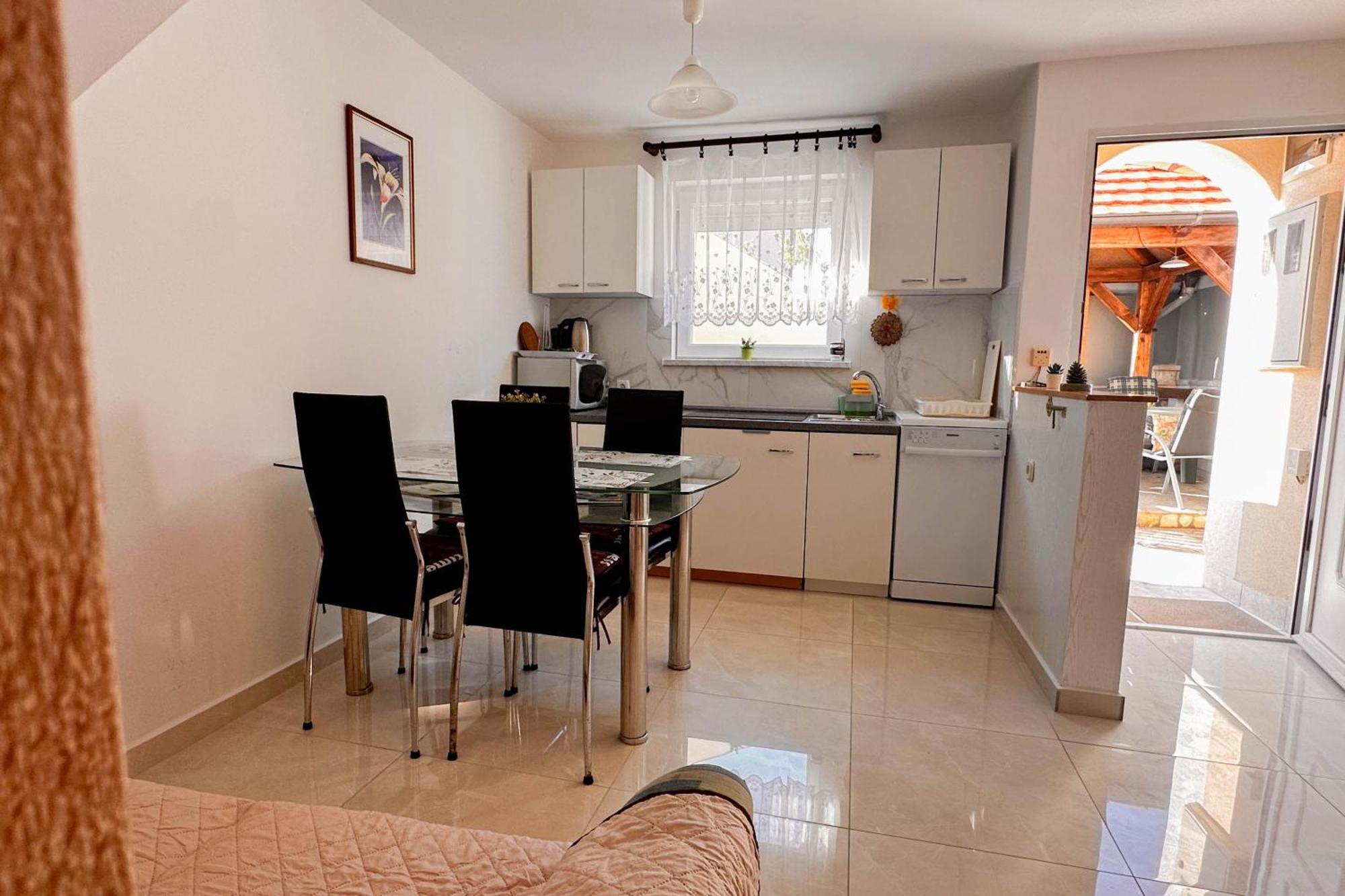 Apartmani Trupeljak マンドレ 部屋 写真